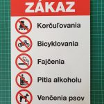 Plastová tabuľa so zákazmi