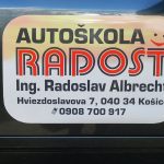 Magneticke nalepky na auto