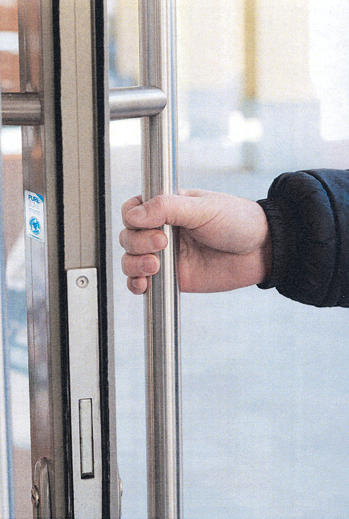 Na rizikové dotykové plochy nalepte fóliu PURE ZONE® Na rizikové dotykové plochy nalepte fóliu PURE ZONE®