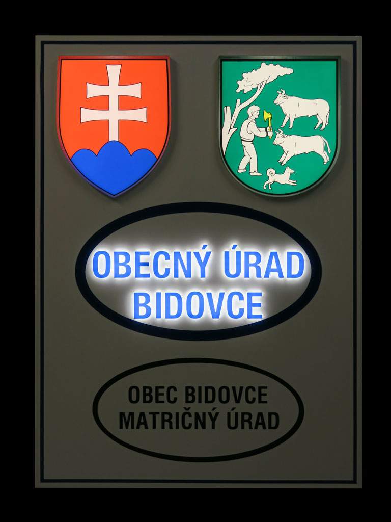 Svetelná tabuľa obecného úradu Svetelná tabuľa obecného úradu